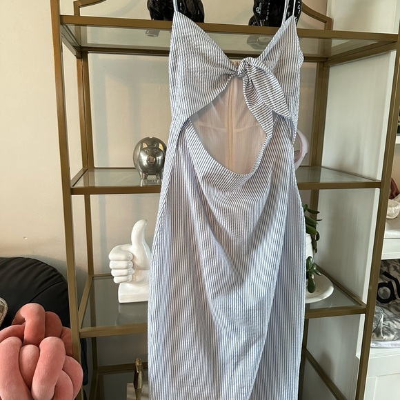 Privacy please blue striped cutout midi dress - Picture 4 of 4